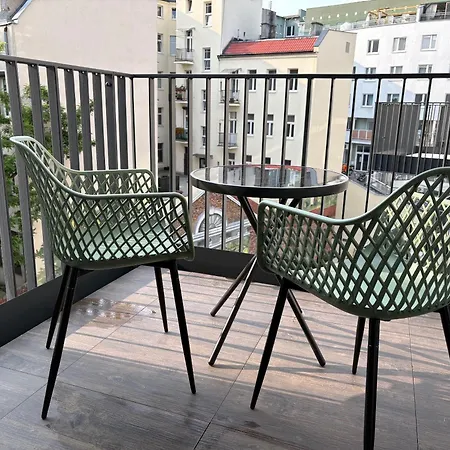 Omega With Parking 公寓 波兹南