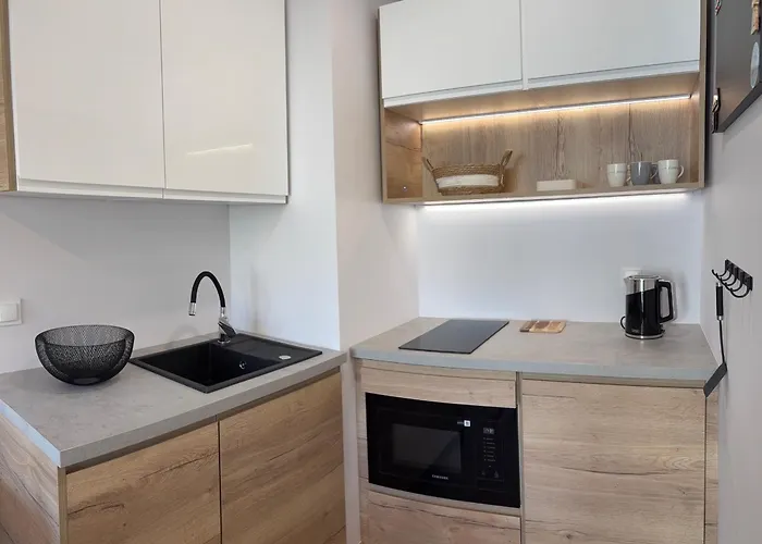 Omega With Parking Apartment *